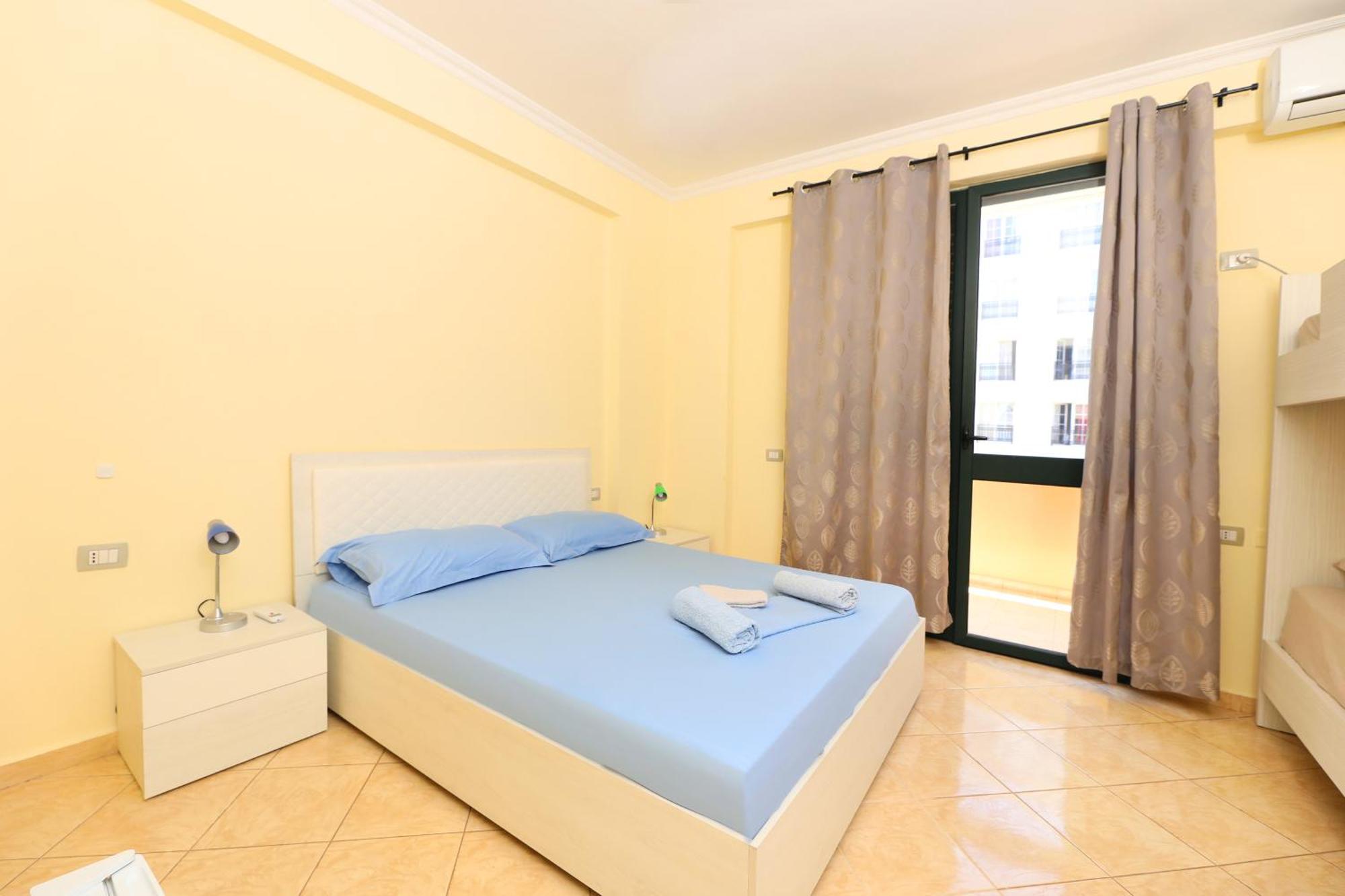 Sunny Side Apartments Vlorë Extérieur photo